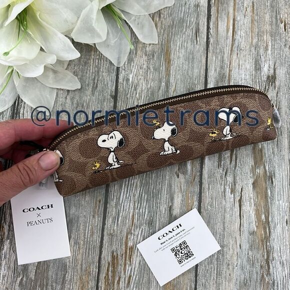 Coach X Peanuts Pencil Case In Signature Canvas With Snoopy Print Bag Purse - Picture 2 of 9